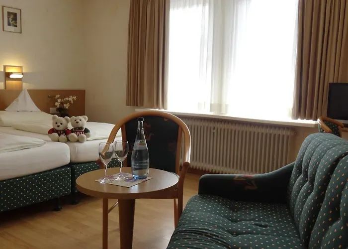 Szálloda Hotel Hirsch 3*